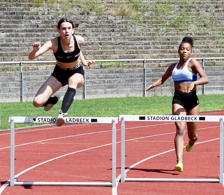 Delia Ponomarenko (links). Delia Ponomarenko (links).