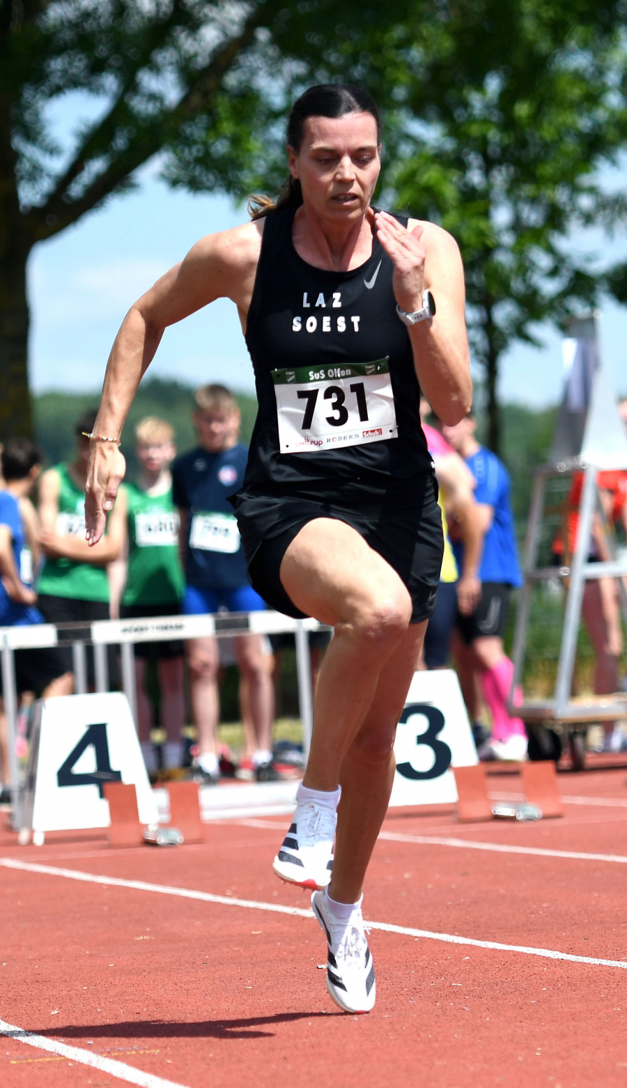 Ines Rustemeyer (W50) vom LAZ Soest steht bei den Westfalenmeisterschaften am kommenden Wochenende in Wassenberg sowohl über 100 Meter als auch über 200 Meter auf Platz zwei der Meldeliste. Foto: Bottin