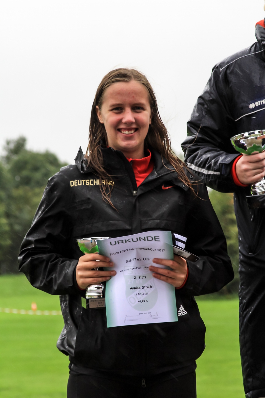 Annika Straub's Vizemeisterschaft zum NRW Hammerwurf Cup Annika Straub's Vizemeisterschaft zum NRW Hammerwurf Cup