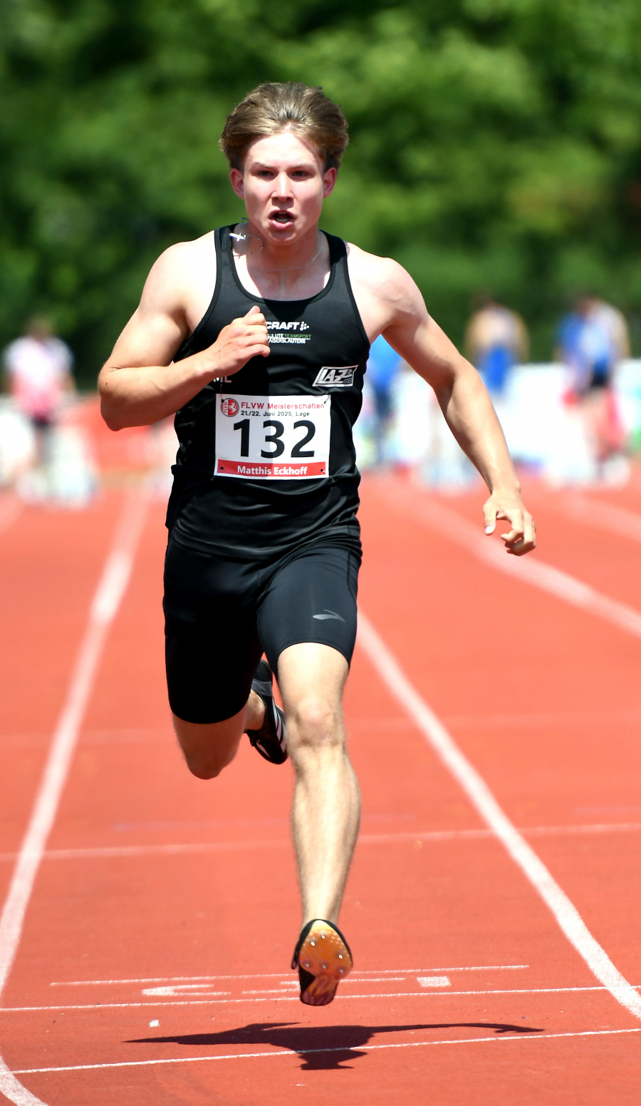 Matthis Eckhoff (m. Jugend U18) vom LAZ Soest legte bei den Landesmeisterschaften in Lage die 100 Meter in 11,83 Sekunden und die 200 Meter in 23,94 Sekunden zurück. Foto: Bottin
