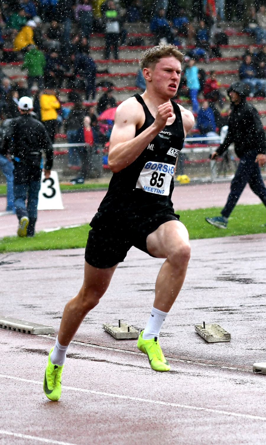 Moritz Langenscheidt vom LAZ Soest, hier beim Borsigmeeting 2025 in Gladbeck, hat sich in Lage die DM-Norm der U20 über 400 Meter zum Ziel gesetzt. Mit 50,75 Sekunden liegt er auf Platz eins der Meldeliste. Foto: Bottin Moritz Langenscheidt vom LAZ Soest, hier beim Borsigmeeting 2025 in Gladbeck, hat sich in Lage die DM-Norm der U20 über 400 Meter zum Ziel gesetzt. Mit 50,75 Sekunden liegt er auf Platz eins der Meldeliste. Foto: Bottin