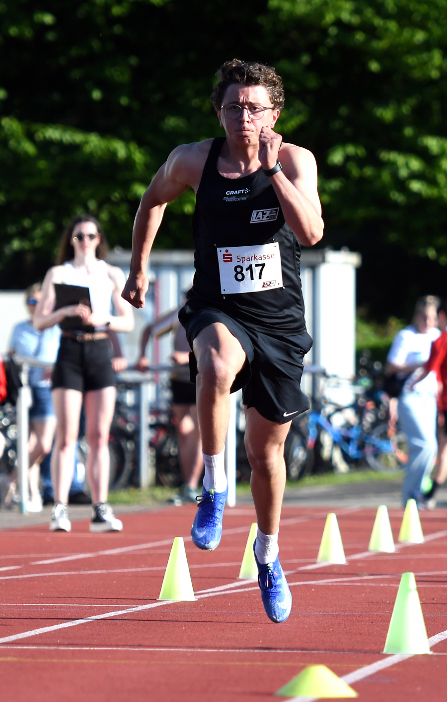 Tagesbestzeit über 30 Meter fliegend: U20-Athlet Levi Klute vom LAZ Soest erzielte ausgezeichnete 3,25 Sekunden. Foto: Bottin Tagesbestzeit über 30 Meter fliegend: U20-Athlet Levi Klute vom LAZ Soest erzielte ausgezeichnete 3,25 Sekunden. Foto: Bottin