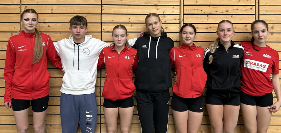 Erfolgreiches LAZ-Team beim Saisonauftakt in Paderborn. Foto: Klute Erfolgreiches LAZ-Team beim Saisonauftakt in Paderborn. Foto: Klute