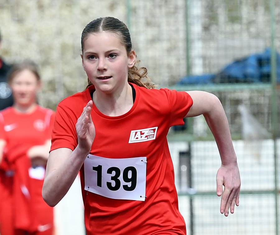 Nia Ferige. Nia Ferige.