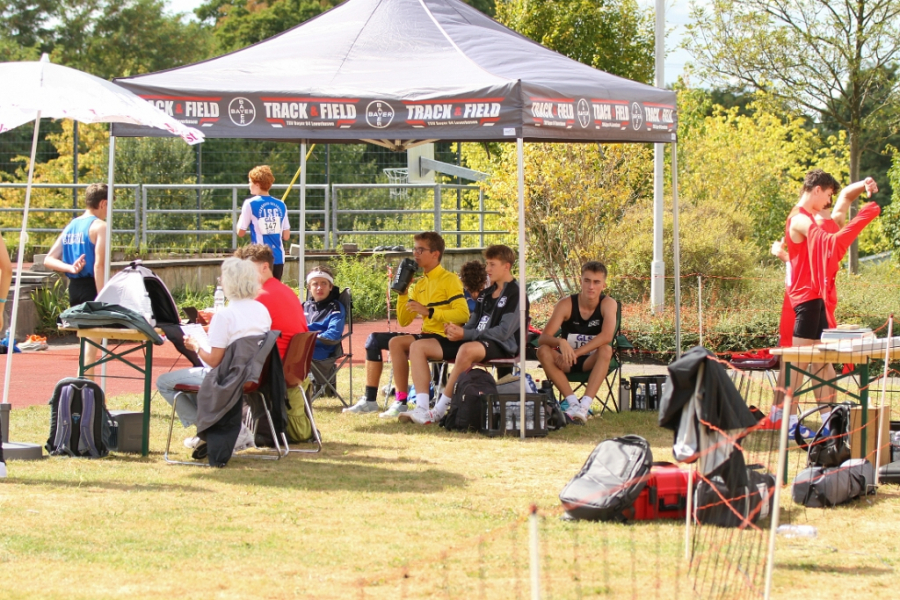 Mehrkampf bedeutet auch viel Zeit zusammen mit der Konkurrenz zu verbringen. Foto: Reinhard
