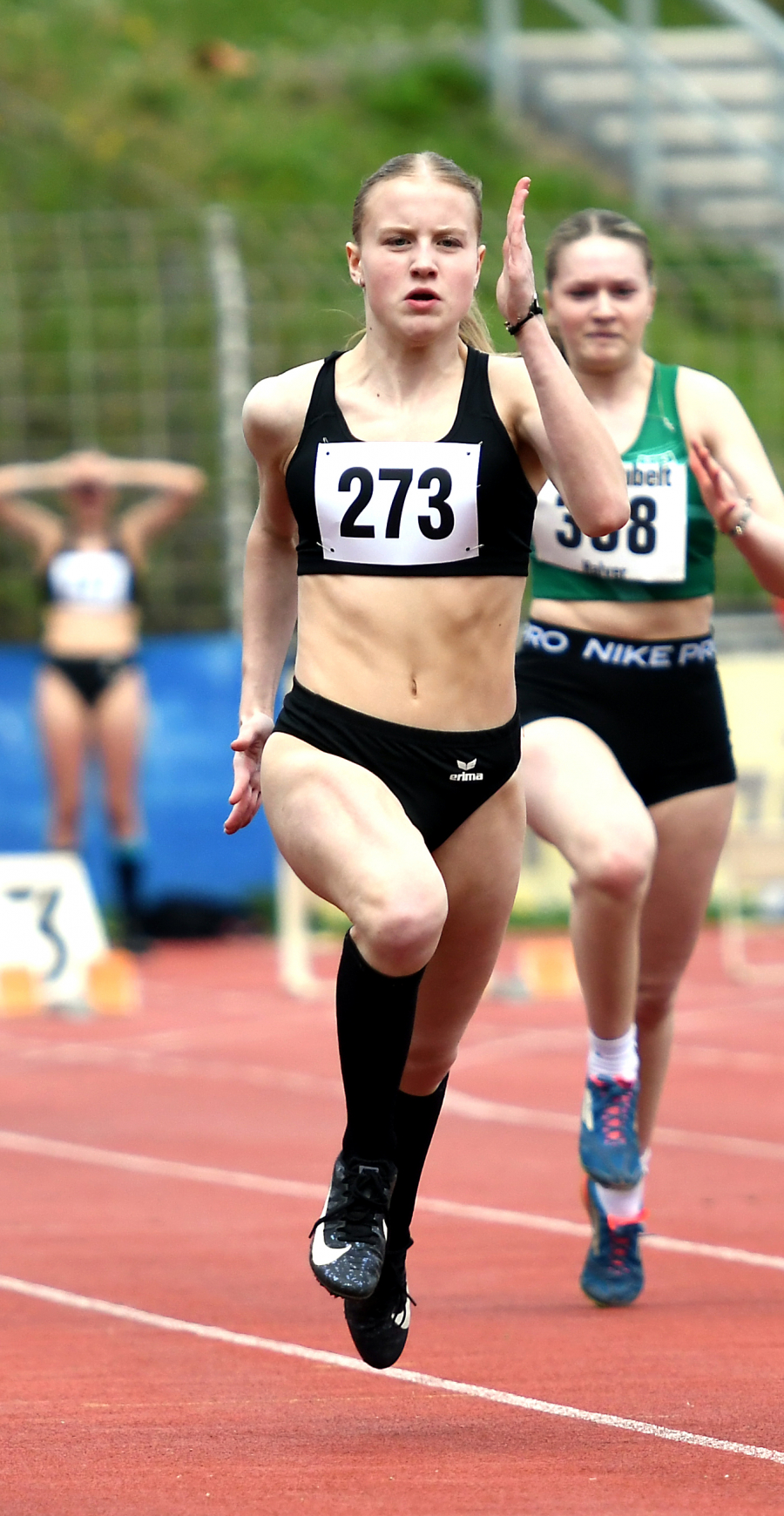 DM-Platz vier über 100 Meter: Sprinttalent Maja Bolinger vom LAZ Soest schaffte in der Saison 2024 den Sprung in die deutsche Spitzenklasse der weibl. Jugend U16. Foto: Bottin DM-Platz vier über 100 Meter: Sprinttalent Maja Bolinger vom LAZ Soest schaffte in der Saison 2024 den Sprung in die deutsche Spitzenklasse der weibl. Jugend U16. Foto: Bottin
