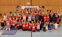 Grund zum Jubeln hatten am Ende alle 70 Kinder, die beim Indoormeeting angetreten waren. Foto: Finkeldei|||