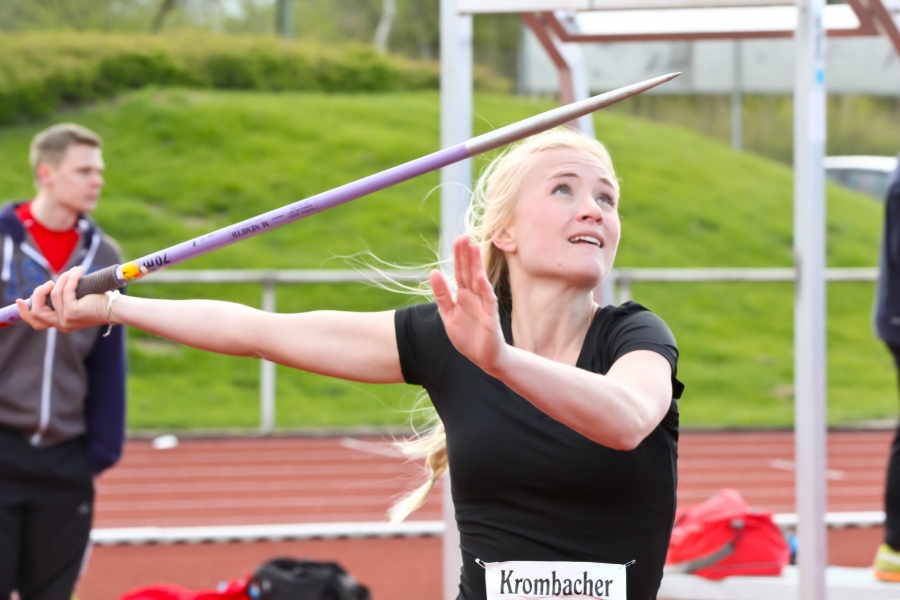 Sofia Falkenberg beim Speerwurf. Sofia Falkenberg beim Speerwurf.