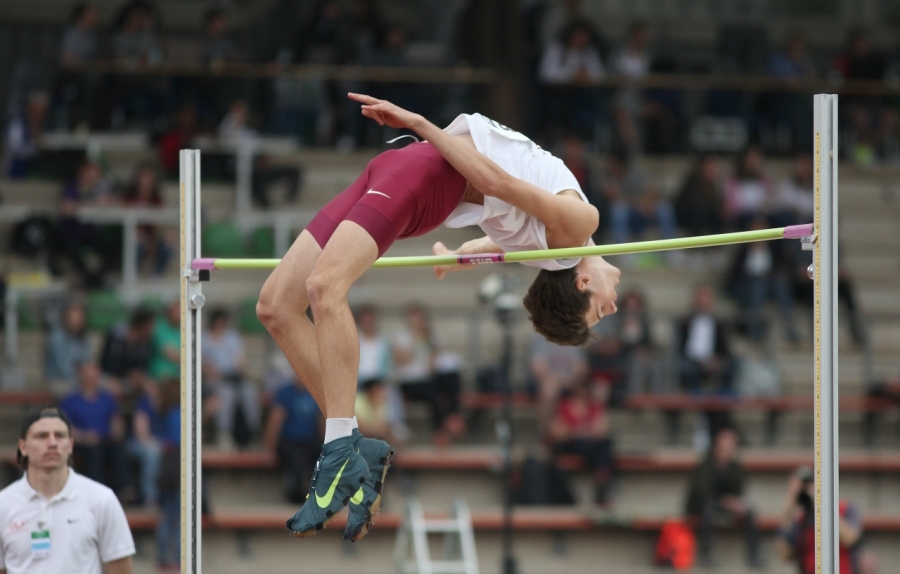 Wendrichs H&ouml;henflug in B&uuml;hl.