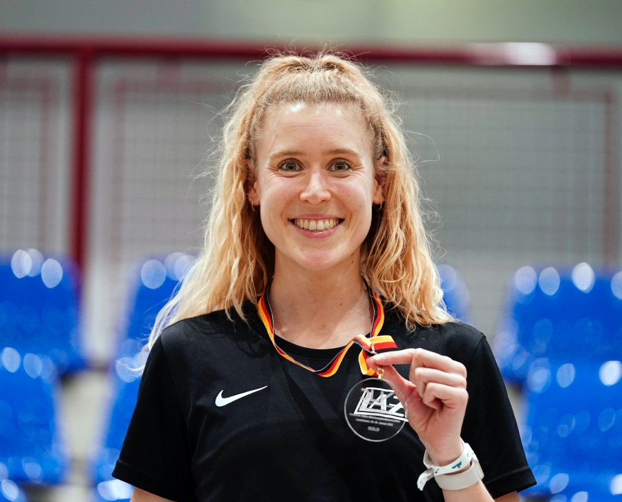 Laura Voß. Laura Voß.