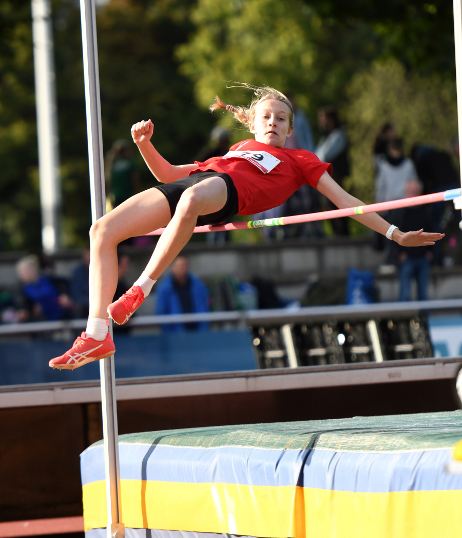 Hochsprung-Westfalenmeisterin Greta Karsten beim Wettkampf in Kamen. Foto: Bottin Hochsprung-Westfalenmeisterin Greta Karsten beim Wettkampf in Kamen. Foto: Bottin